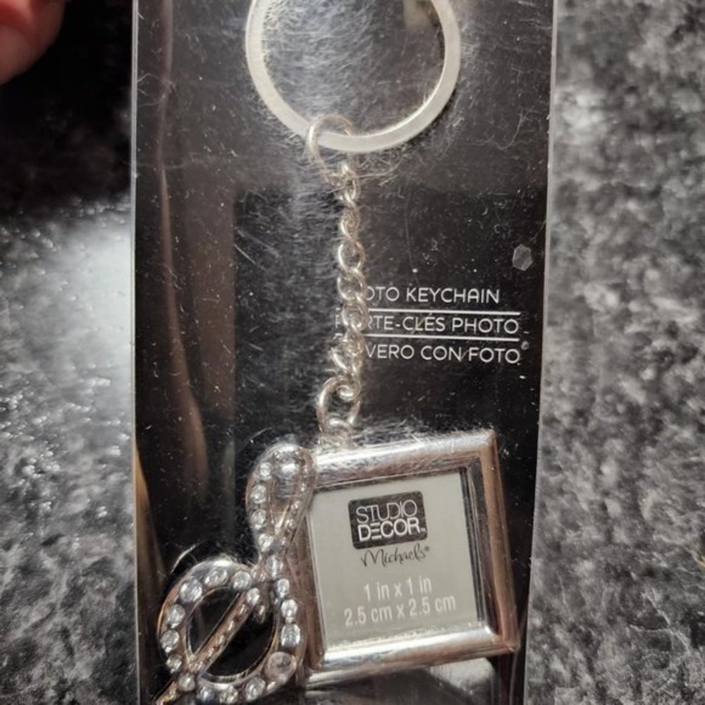 New Photo Keychain - S - Picture 2 of 2